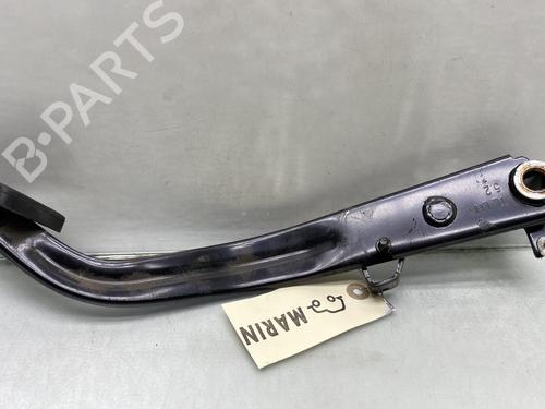 Used Clutch pedal Clutch pedal KIA SPORTAGE IV (QL, QLE) 1.7 CRDi (116 hp) 25813881 25813881