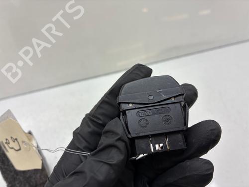 Used Left front window switch Left front window switch 36389074 36389074