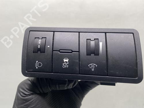 Used Headlight switch HYUNDAI ix20 (JC) 1.4 CRDi (90 hp) 23767513