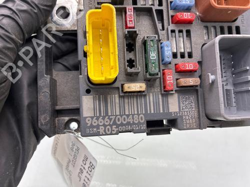 Used Fuse box Fuse box PEUGEOT 308 I (4A_, 4C_) 1.6 HDi (109 hp) 34449726 34449726