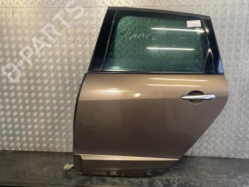 Used Left rear door Left rear door 31358852 31358852