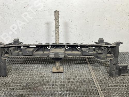 Used Crossmember PEUGEOT 5008 (0U_, 0E_) 2.0 HDi 150 / BlueHDi 150 (150 hp) 32339364