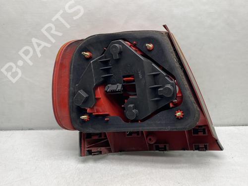 right-taillight-audi-a4-b5-8d2-1994-1995-1996-1997-1998-1999-2000-2001-25920381 main image