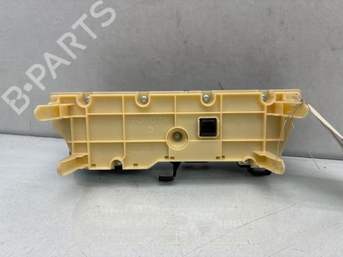 Used Climate control Climate control 38270339 38270339