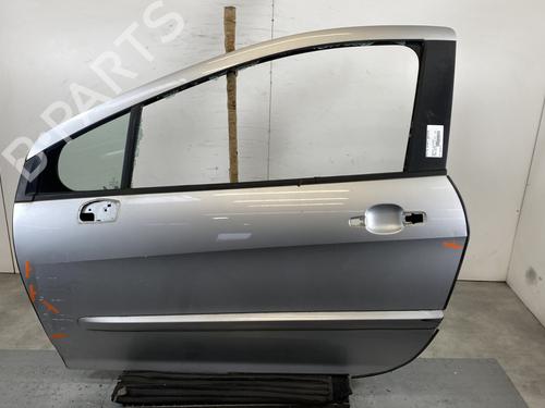 Used Left front door PEUGEOT 308 I (4A_, 4C_) 1.6 HDi (109 hp) 22963577