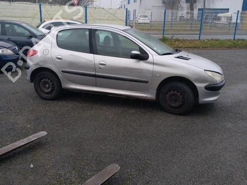 Fuse box PEUGEOT 206 Hatchback (2A/C) 1.4 HDi eco 70 | BP19966518E1 