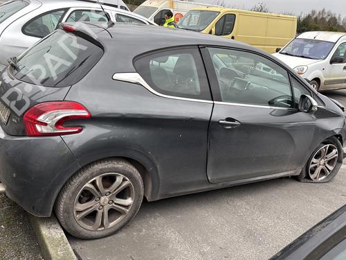 Left front fog light PEUGEOT 208 I (CA_, CC_) 1.6 HDi | BP30751380C30 