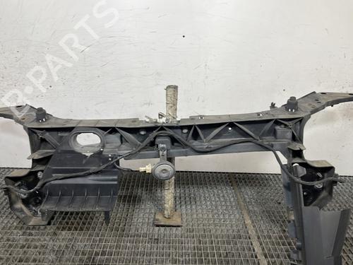 Used Front slam panel RENAULT CLIO III (BR0/1, CR0/1) 1.5 dCi (C/BR0G, C/BR1G) (68 hp) 30181067