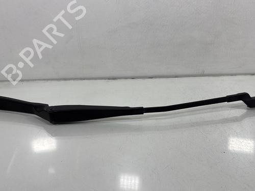 Used Front windshield wiper arm PEUGEOT 308 I (4A_, 4C_) 1.6 HDi (109 hp) 29711686