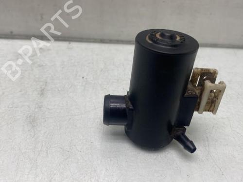 Used Washer pump Washer pump SUZUKI GRAND VITARA II (JT, TE, TD) 1.9 DDiS All-wheel Drive (JT419, TD44, JB419WD, JB419XD,... (129 hp) 19966483 19966483