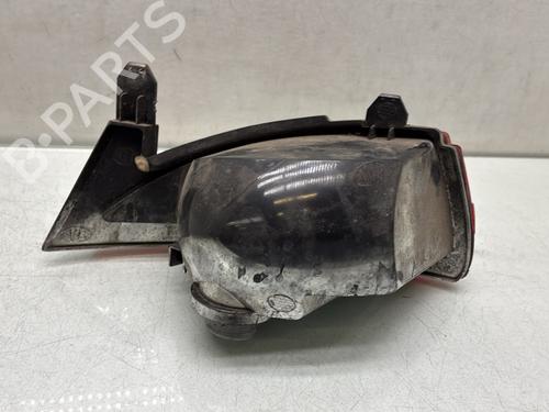 rear-fog-light-renault-kadjar-ha_-hl_-2015-33659290 main image