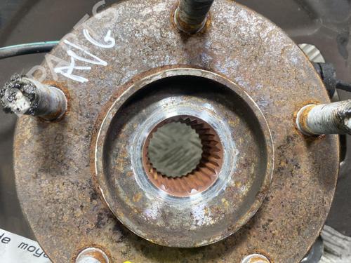 Used Left front steering knuckle NISSAN JUKE (F15) 1.2 DIG-T (115 hp) 20183822