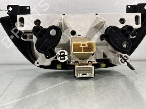 Used Climate control Climate control TOYOTA RAV 4 II (_A2_) 2.0 D 4WD (CLA20_, CLA21_, CLA20R, CLA21R) (116 hp) 31310486 31310486