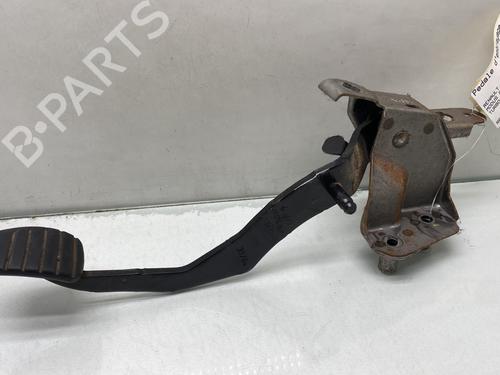 Used Clutch pedal RENAULT MODUS / GRAND MODUS (F/JP0_) 1.5 dCi (FP0D, JP0D) (82 hp) 31134801