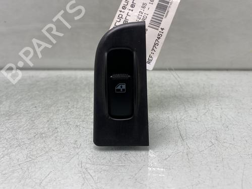 Used Right rear window switch HYUNDAI TRAJET (FO) 2.0 CRDi (113 hp) 21489929