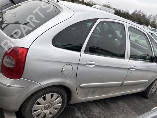 Right taillight CITROËN XSARA PICASSO (N68) 1.6 HDi | BP24655719C35 