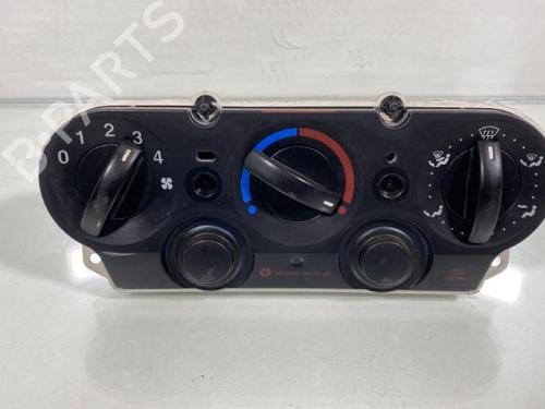 Used Climate control FORD FIESTA V (JH_, JD_) 1.4 TDCi (68 hp) 19986224