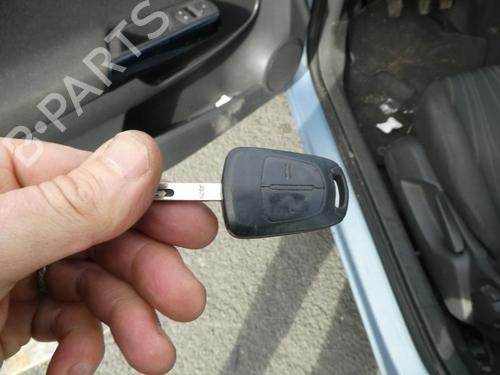 Dørrute ventre foran OPEL CORSA D (S07) 1.3 CDTI (L08, L68) | BP20025953C18 