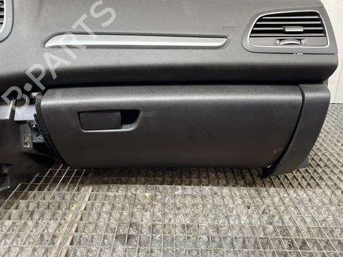 Used Dashboard Dashboard RENAULT MEGANE IV Hatchback (B9A/M/N_) 1.2 TCe 130 (B9MR) (130 hp) 32094093 32094093