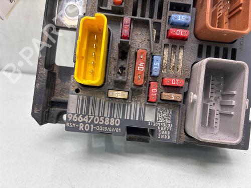 Used Fuse box Fuse box CITROËN C4 Picasso I MPV (UD_) 1.6 HDi (109 hp) 35896319 35896319