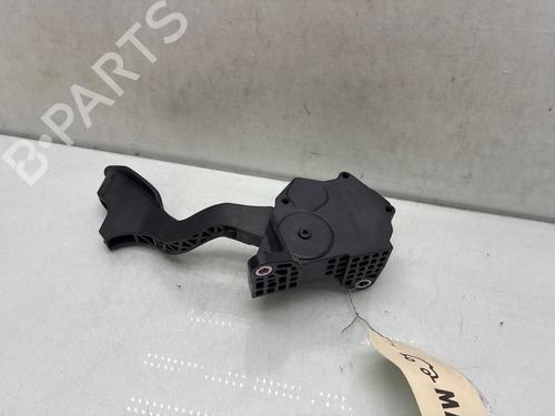 Pedal Pedal TOYOTA VERSO S (_P12_) 1.4 D4-D (NLP121_, NLP121R) (90 hp) 37075914 37075914