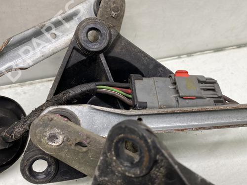 Front wiper motor CHRYSLER VOYAGER IV (RG, RS) 2.5 CRD | BP22240362M29 
