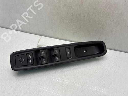 Used Left front window switch Left front window switch DACIA SANDERO III 1.0 TCe 100 ECO-G (101 hp) 39653622 39653622