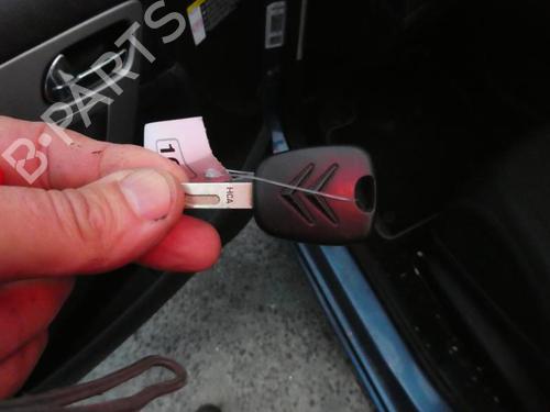 Left front door CITROËN C4 Picasso I MPV (UD_) 1.6 HDi | BP21955575C2 