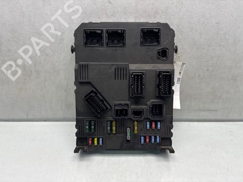 Used Fuse box Fuse box PEUGEOT 407 (6D_) 2.0 HDi 135 (6DRHRH, 6DRHRE, 6DRHRG, 6DRHRJ) (136 hp) 36353824 36353824