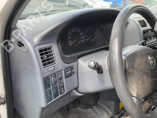 Front right lock TOYOTA HIACE IV Van (__H1_, __H2_) 2.5 D-4D (KLH12, KLH22) | BP19949327C97 