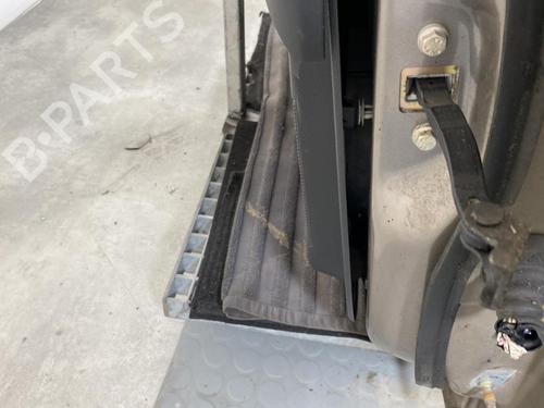 Used Left front door NISSAN NOTE (E11, NE11) 1.5 dCi (86 hp) 21963564