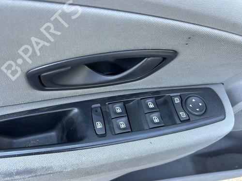 Warning switch RENAULT MEGANE III Hatchback (BZ0/1_, B3_) 1.5 dCi (BZ0C) | BP30307205I22 - Image 18