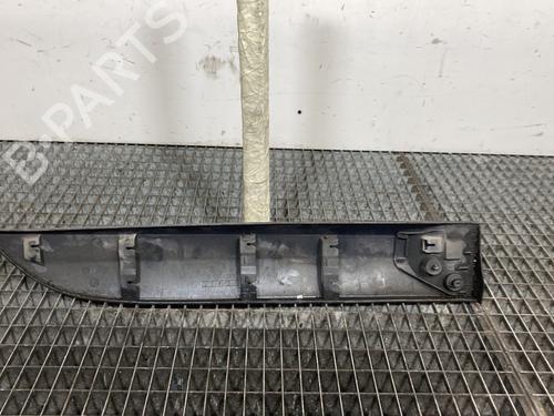 door-moulding-trim-renault-megane-iii-hatchback-bz01_-b3_-2008-28441392 main image