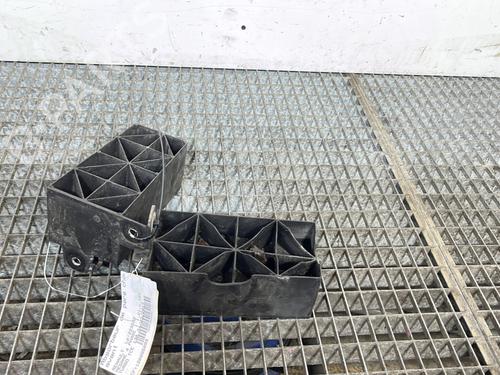 Tværbjælke RENAULT MEGANE IV Hatchback (B9A/M/N_) 1.2 TCe 130 (B9MR) (130 hp) 32018460