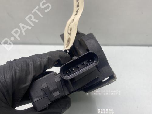 rear-left-lock-mercedes-benz-m-class-w163-1998-1999-2000-2001-2002-2003-2004-2005-32394148 main image