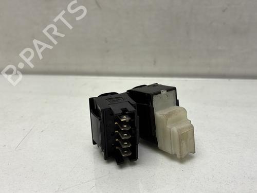 Used Left front window switch Left front window switch CITROËN XSARA Coupe (N0) 1.6 16V (109 hp) 33774137 33774137