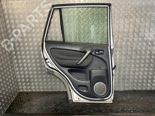 Dør venstre bak TOYOTA RAV 4 II (_A2_) 2.0 D 4WD (CLA20_, CLA21_, CLA20R, CLA21R) (116 hp) 20010041