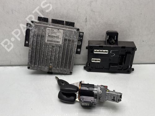 Used Electronic module RENAULT CLIO III (BR0/1, CR0/1) 1.5 dCi (BR17, CR17) (86 hp) 31602141
