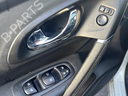 Brugte RENAULT KADJAR (HA_, HL_) 1.2 TCe 130 (HLMR) 4540887