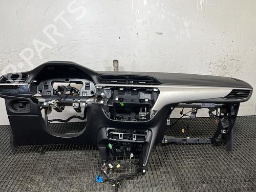 Used Dashboard OPEL CORSA F (P2JO) 1.2 (68) (101 hp) 31905954
