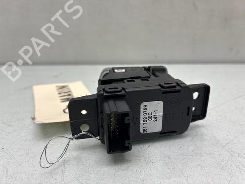 Switch RENAULT CLIO V (B7_) 1.3 TCe 140 (B7N0) | BP38066723I30 - Image 3