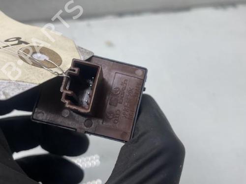 Used Left front window switch SEAT IBIZA IV (6J5, 6P1) 1.2 TSI (105 hp) 19960628