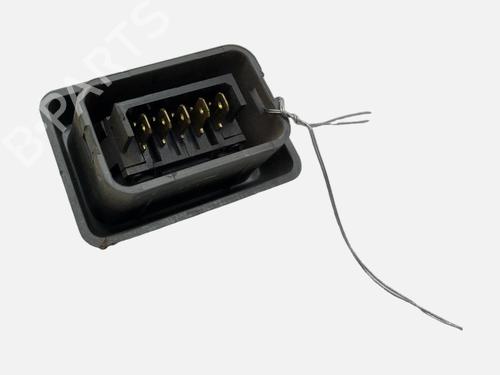 Used Right rear window switch Right rear window switch LAND ROVER DISCOVERY I (LJ) 2.5 TDI 4x4 (122 hp) 39948541 39948541
