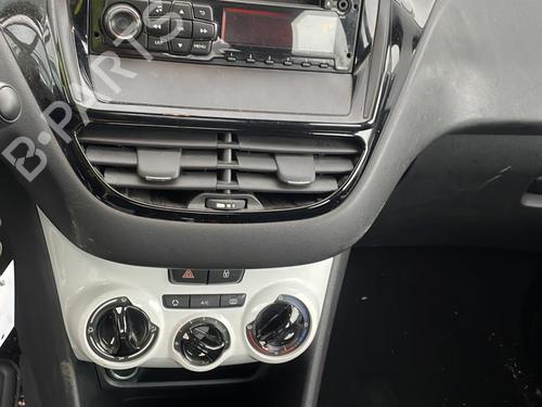 Engine control unit (ECU) PEUGEOT 208 I (CA_, CC_) 1.2 VTi 68 / PureTech 68 | BP19965614M57 