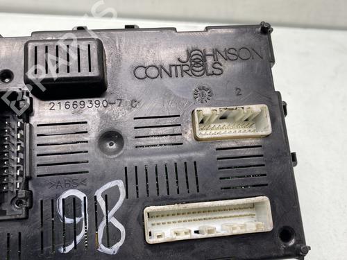 Fuse box RENAULT CLIO III (BR0/1, CR0/1) 1.5 dCi (C/BR0G, C/BR1G) | BP26685452E1 - Image 3