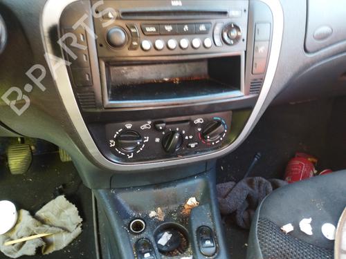 Fuse box CITROËN C2 (JM_) 1.1 | BP31646837E1 