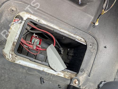 Front left interior door handle RENAULT MASTER II Van (FD) 2.5 dCi (FD01, FD02, FD21, FD22, FD31, FD32, FD3Y, FD71,... | BP30307242I13 - Image 12