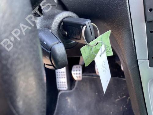 Fuse box PEUGEOT 307 CC (3B) 2.0 HDi 135 | BP28519326E1 - Image 18