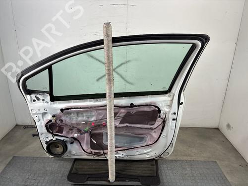 Used Right front door Right front door 37722827 37722827