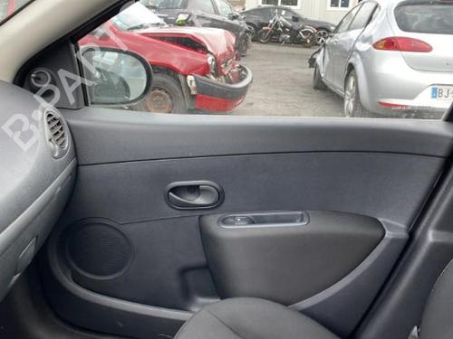 Rear parcel shelf RENAULT CLIO III (BR0/1, CR0/1) 1.2 16V (BR02, BR0J, BR11, CR02, CR0J, CR11) | BP28611555C85 